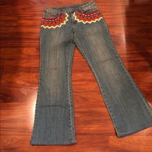 AZI embroidery jeans